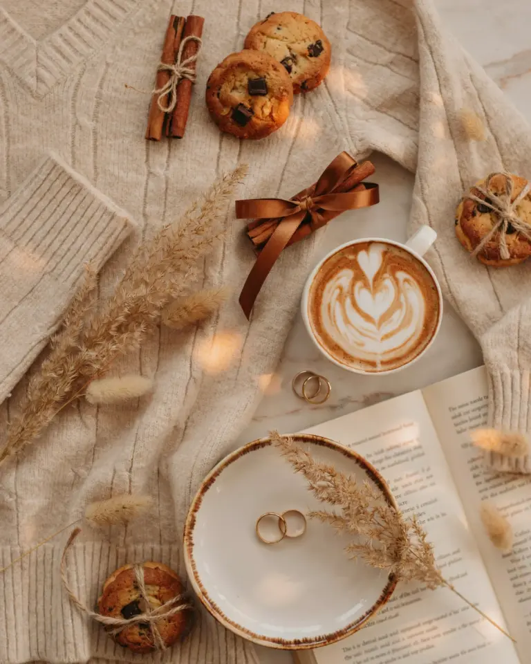 Cozy Aesthetic Photo Editing | Warm Beige Tones for Dreamy Images | Photography Tips